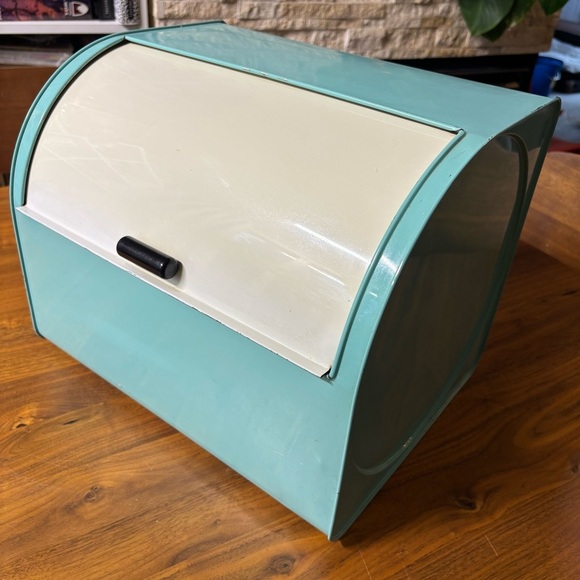 General Steel Wares Other - Amazing condition GSW roll top lid bread box; teal and white, Bakelite handle